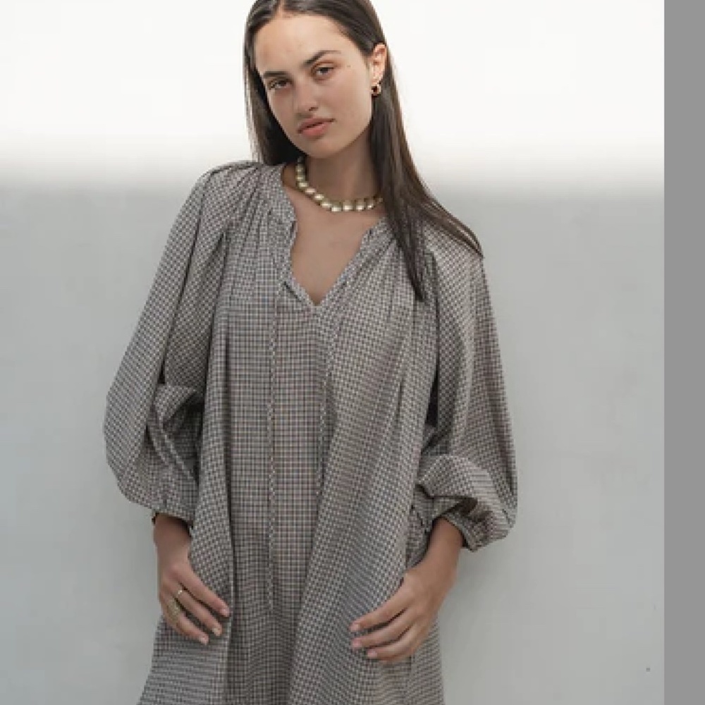 Daughters of India flowy oversized style Poet Mini Dress in Taupe sz XS